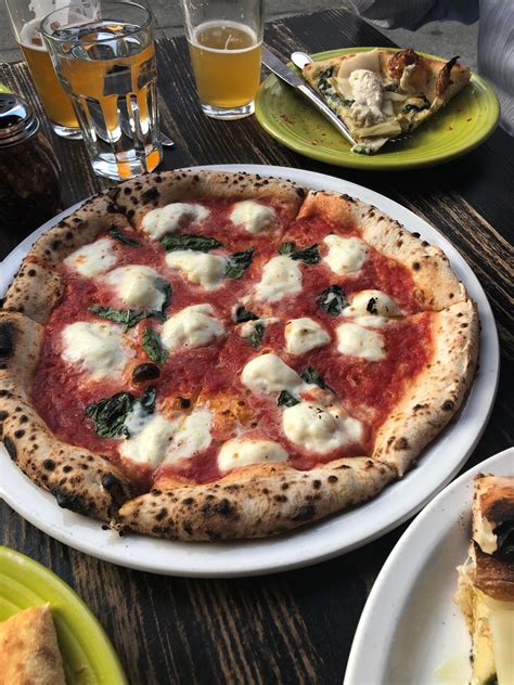 Tony's neapolitan pizza. Things To Know About Tony's neapolitan pizza. 